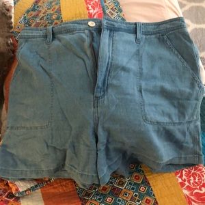 Madewell Shorts. Size XL